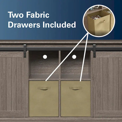 Mobile porta TV da 60" in stile fattoria, con ante scorrevoli in stile fienile, per TV fino a 65", ripiani in MDF, 2 contenitori in tessuto, gestione dei cavi, intrattenimento