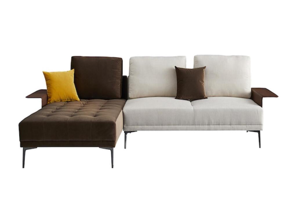 Divano in tessuto bianco